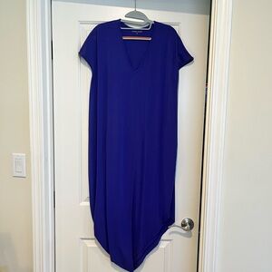 Universal Standard Vneck Geneva in Purple-blue size 10-12